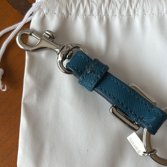 Coach Leather Key Ring - Picture 4 of 8